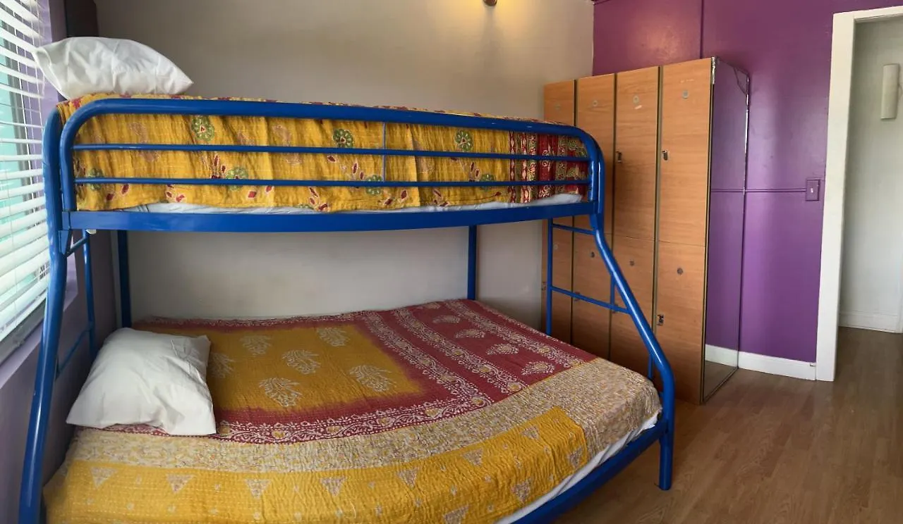 Nazareth Tillett Gardens Guest House & Hostel