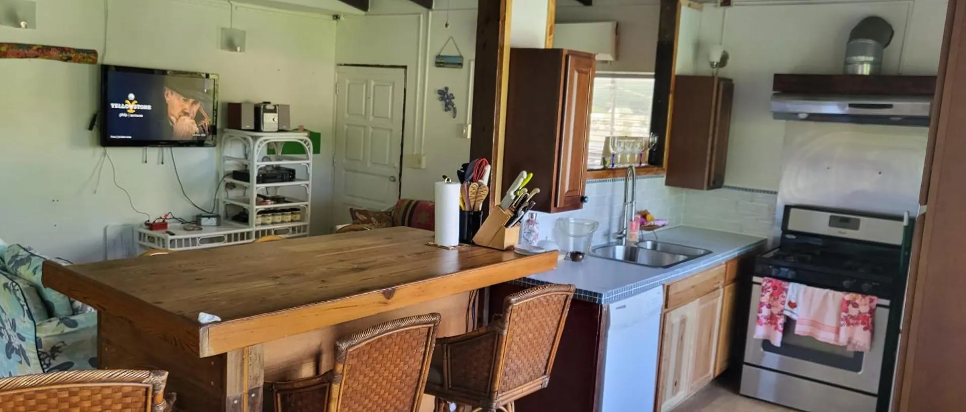 Nazareth Tillett Gardens Guest House & Hostel
