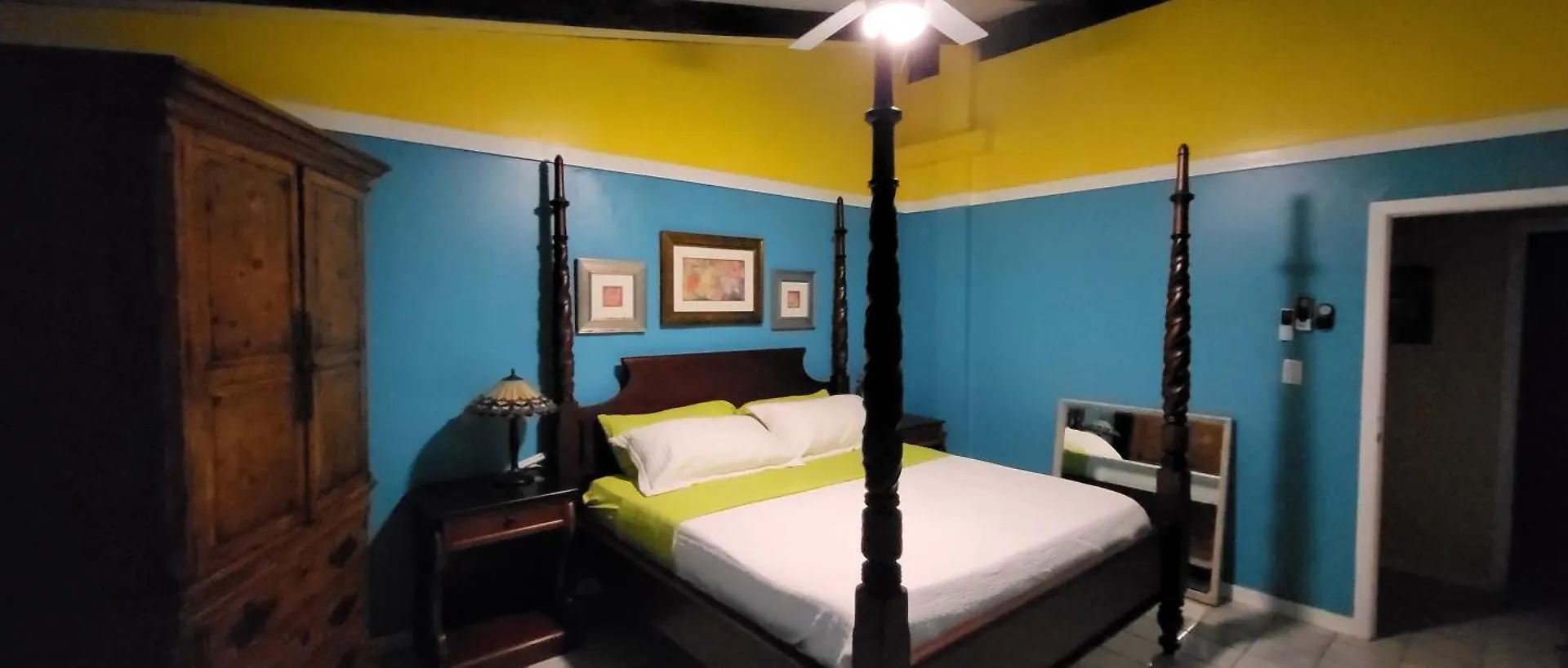 Nazareth Tillett Gardens Guest House & Hostel 0*,  איי הבתולה של ארצות הברית