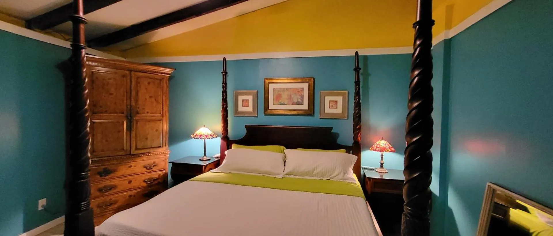 Nazareth Tillett Gardens Guest House & Hostel 0*,