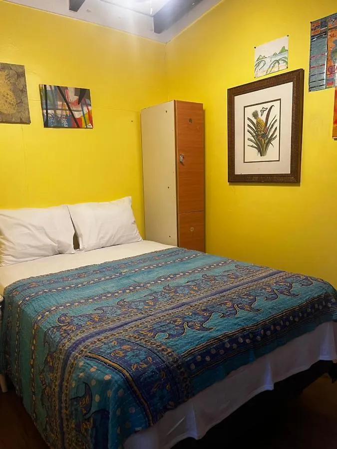 Tillett Gardens Guest House & Hostel Nazareth